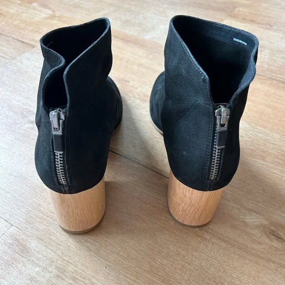 NWOT Eileen Fisher black Suri Tumbled Nubuck Bootie - Picture 3 of 6